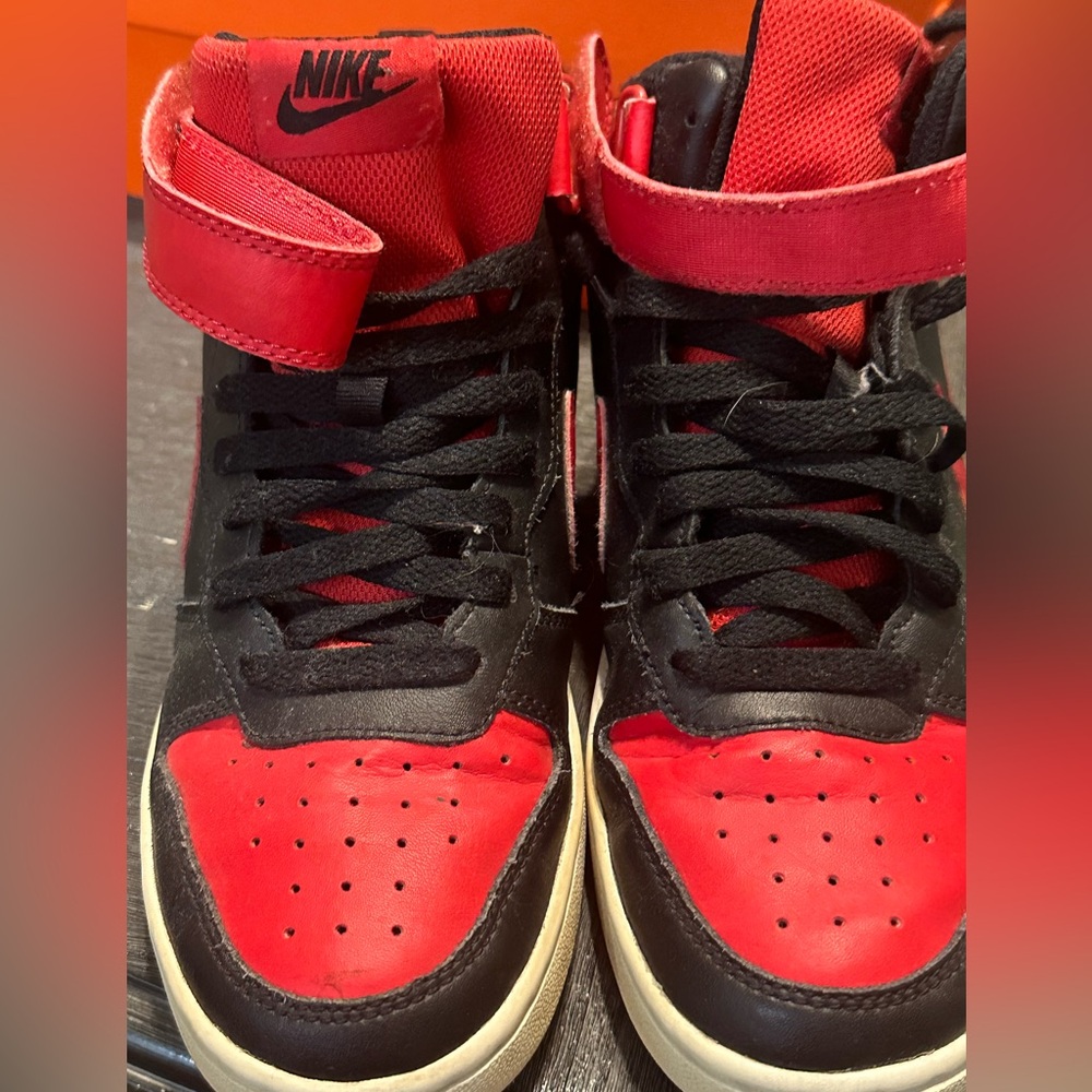 Nike all Day Play Kids 6Y Good used condition